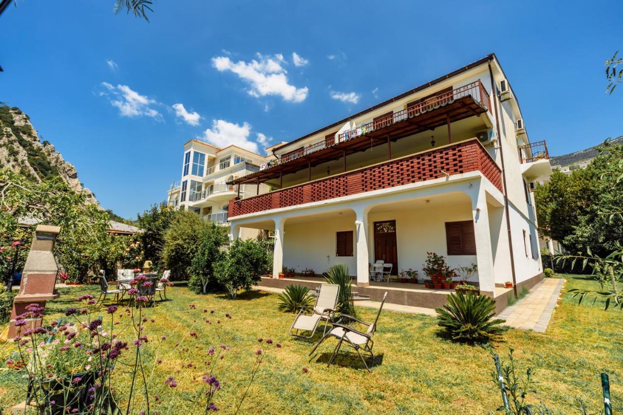 Apartments Viktorija Petrovac Exterior foto