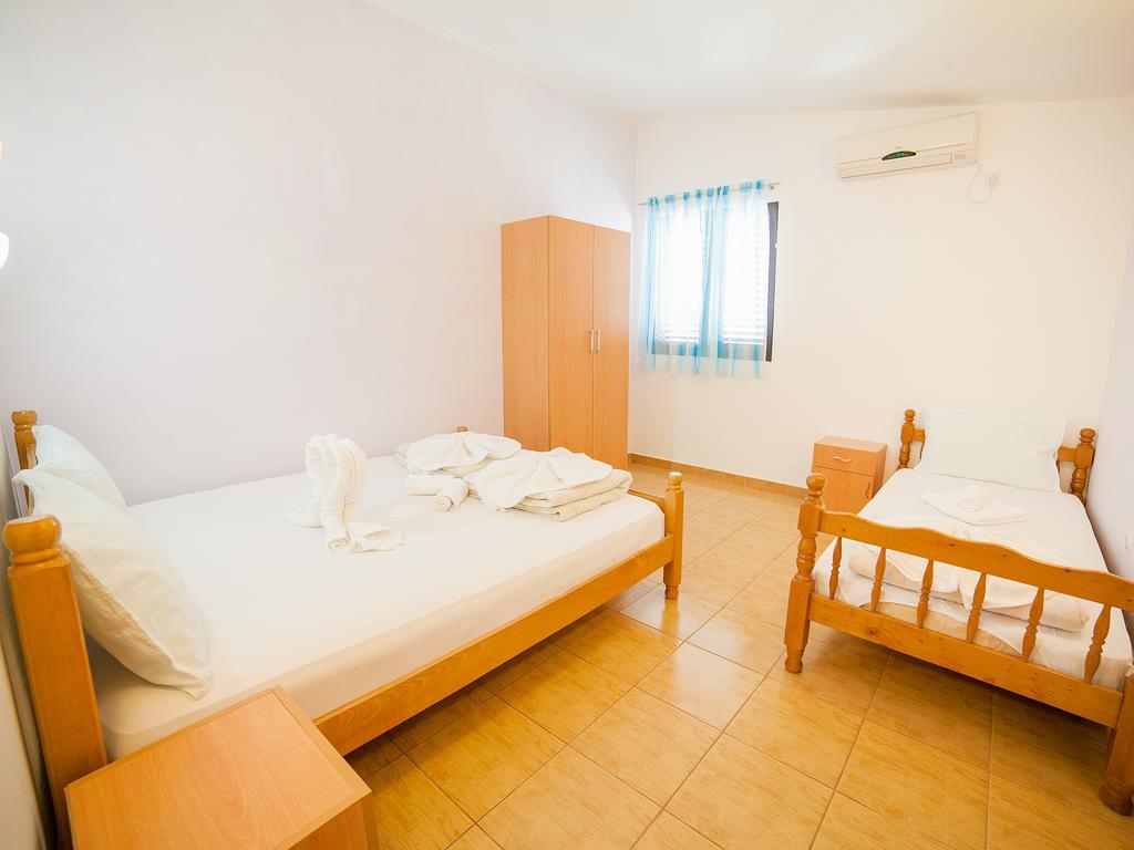 Apartments Viktorija Petrovac Quarto foto